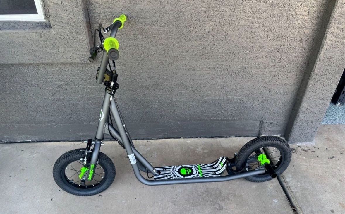 Kids Mongoose Scooter Like New