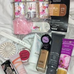 Cosmetic And personal Care/Beauty lot Beauty Bundle 