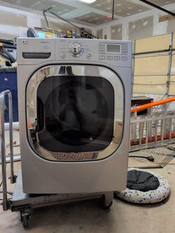 LG  SteamDryer