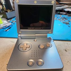 Nintendo Gameboy Broken