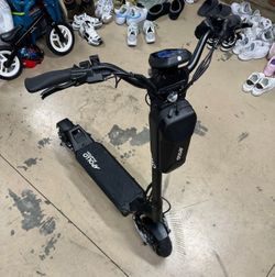 Apollo Phantom Scooter