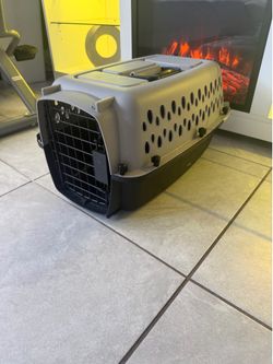 Pet carrier