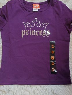 Girls Size XS (4/5) Purple Princess/Tiara Shirt - New. $10.00