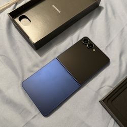 Samsung Galaxy Z Flip 7 256GB