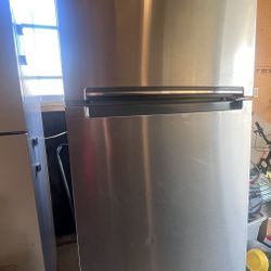 Whirpool Refrigerator 