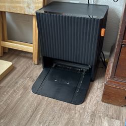 Roomba i10 Docking + Washing Station