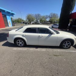 Chrysler 300 (Reliable)