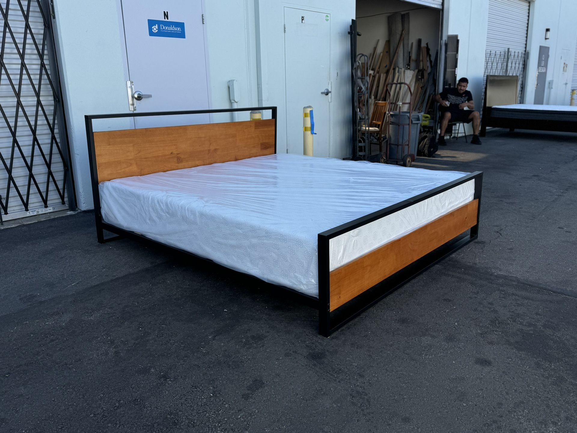 King Bed $360