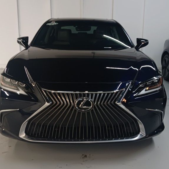 2019 Lexus ES