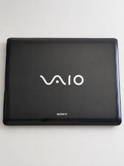 Sony VAIO 14 inch E Series Laptop – Windows 10 Pro + Original Charger