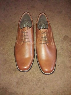Perry Ellis  size  11