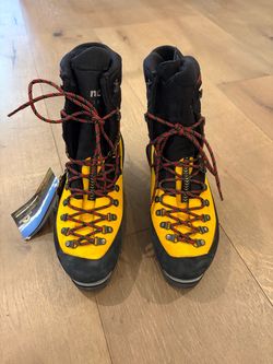 Nepal Cube GTX Mountaineering Boots - Men's