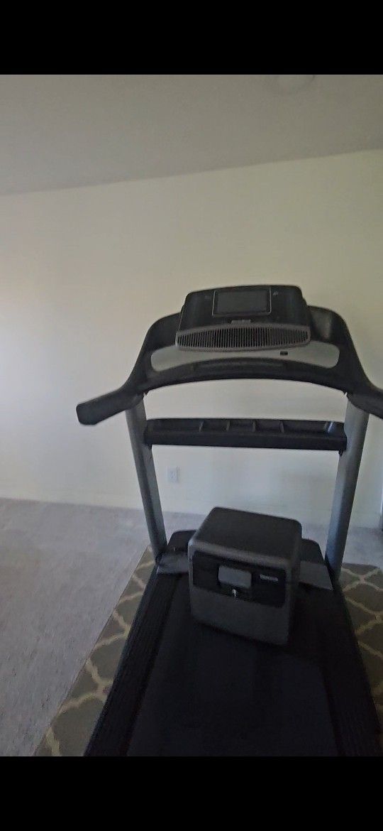 Nordictrack Commercial 1750 Treadmill