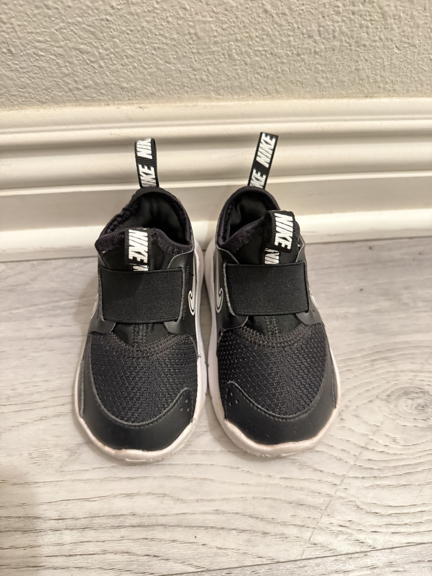 nike flex runner 3 toddler 5c