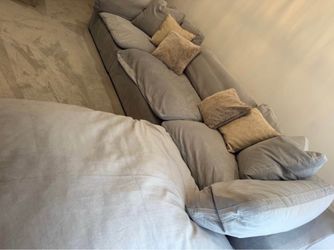 MUST GO TODAY!!Value City Furniture Large Modular Sectional Sofa With Ottoman Like New MUST GO TODAY