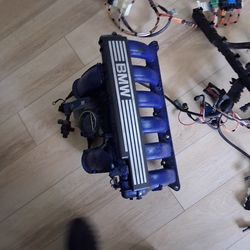 2007-10 BMW e90 wiring harness  and intake manifold