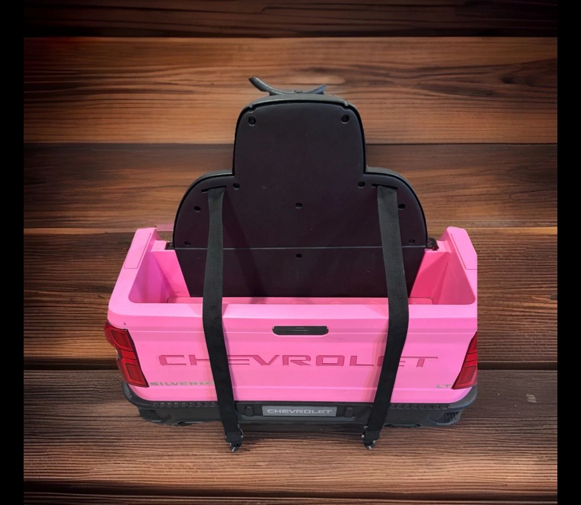 Chevrolet Silverado Electric Age 4-7 With Working Battery And Charger