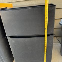 Black Mini Fridge With Separate Freezer