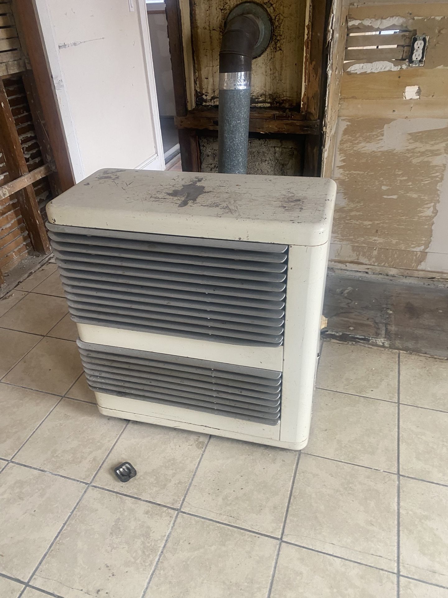 2 Gas Heaters Good Working Conditions