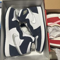 Midnight Navy Jordan 1