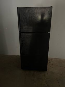 Maytag Black Refrigerator ‼️60 Day Warranty‼️