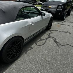 18 Inch Black American Racing Rims With Good Tires 