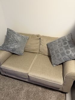 Sofa & Couch