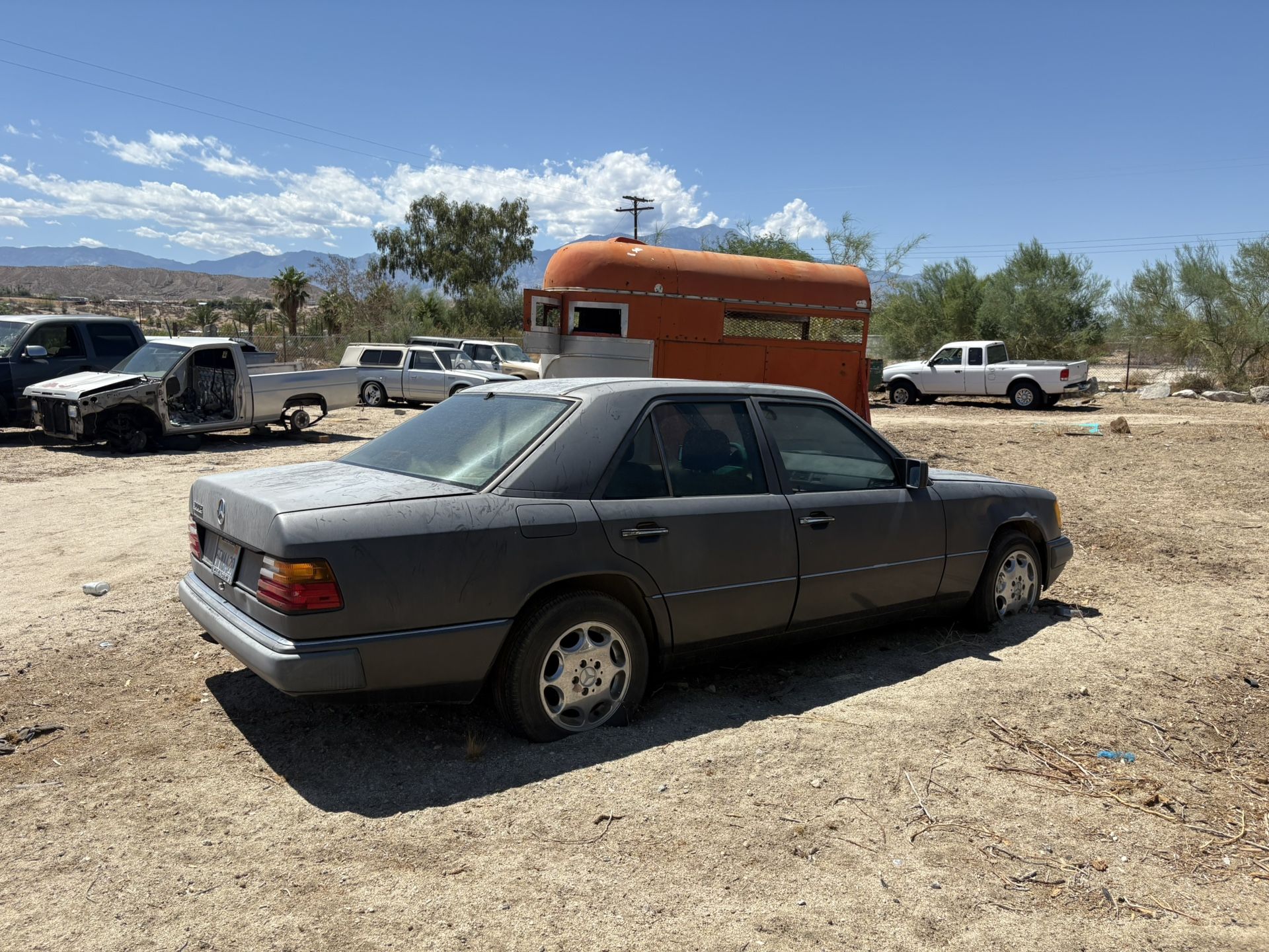1990 Mercedes Benz 300E 3.0L MFI 6cyl