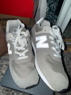 New balance tennis shoes