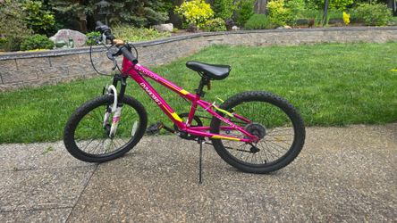 Girls bikes