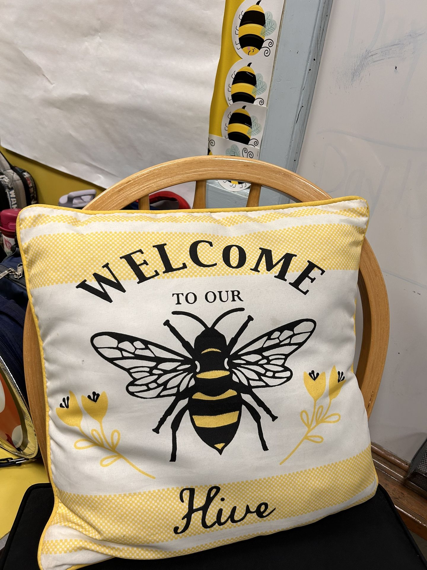 Bumble bee Class/home Decor 