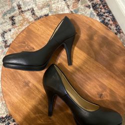 Matte Black heels 6 Inch Size 9 