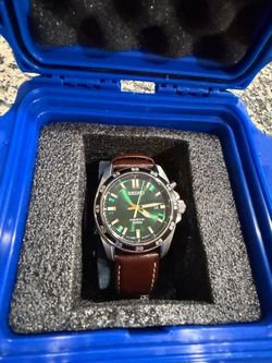 Seiko Kinetic SKA791P1 – Green Dial Men's Watch