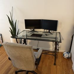 Really Nice Desk And Chair