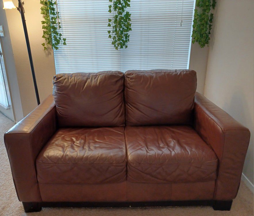 2 Seater Top Grain Leather Sofa/Loveseats