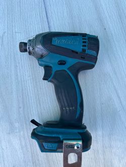 Makita LXT Cordless Impact Driver Tool Only