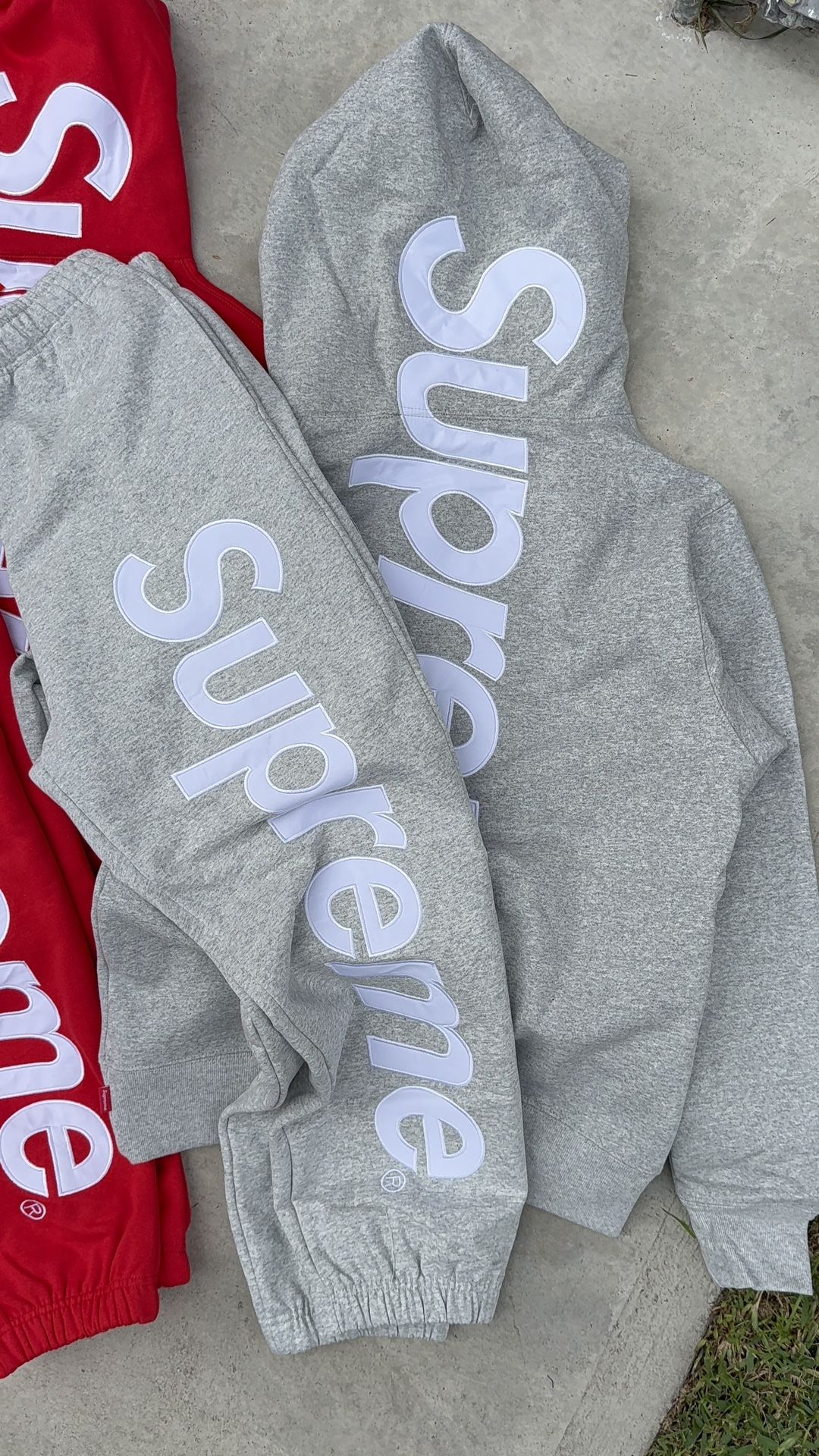 Supreme Hoodie