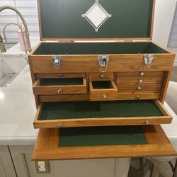Gerstner International 11-Drawer Oak Top Chest - GI-T24