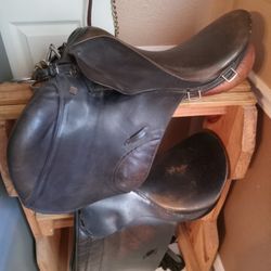 Stubben English Saddle