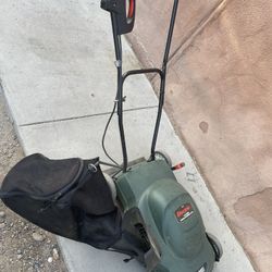 Black & Decker electric lawnmower