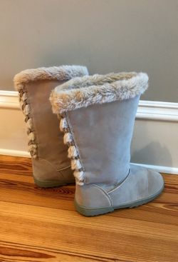 Boots/ Faux Fur Lined Size 9