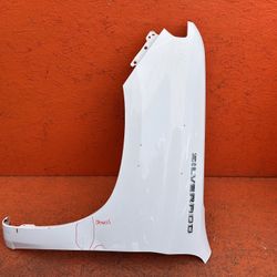 2019 2020 2021 2022 2023 2024 Silverado 1500 Left Driver Side Fender OEM 1665028