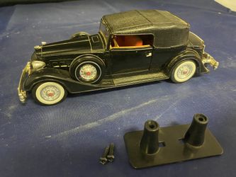 Signature Models Die-Cast 1934 Packard 1/27 Scale