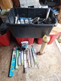 Tub Of Aquarium Stuff $15 Reflector 9w Uv, 36w UV, 24w Blue, T5s