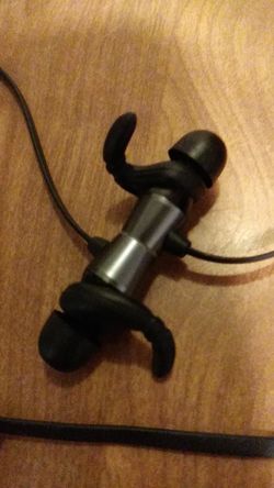 Bluetooth headphones