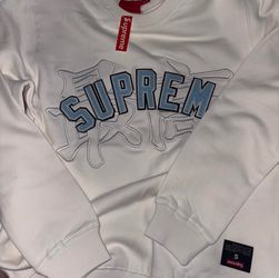 WHITE SUPREME CREWNECK