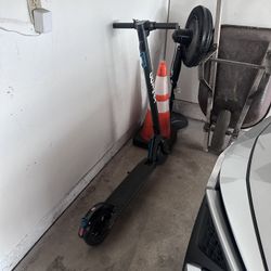 GOTRAX ELETRIC SCOOTER