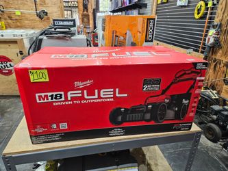 Milwaukee M18 FUEL 2823-22HD 21" Self-Propelled Dual Battery Mower Kit