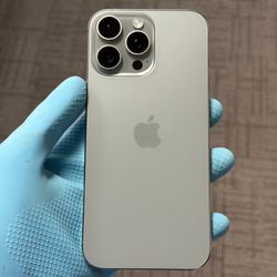 Apple iPhone 16 Pro Max 'Natural Titanium' · Unlocked - 256GB