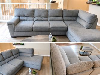 Modern gray sectional couch with chaise – $300